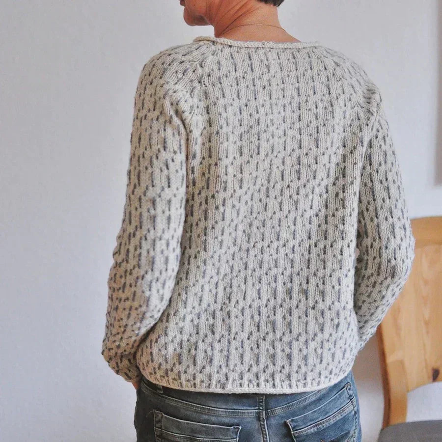 Vittoria | Elegant Gray Sweater