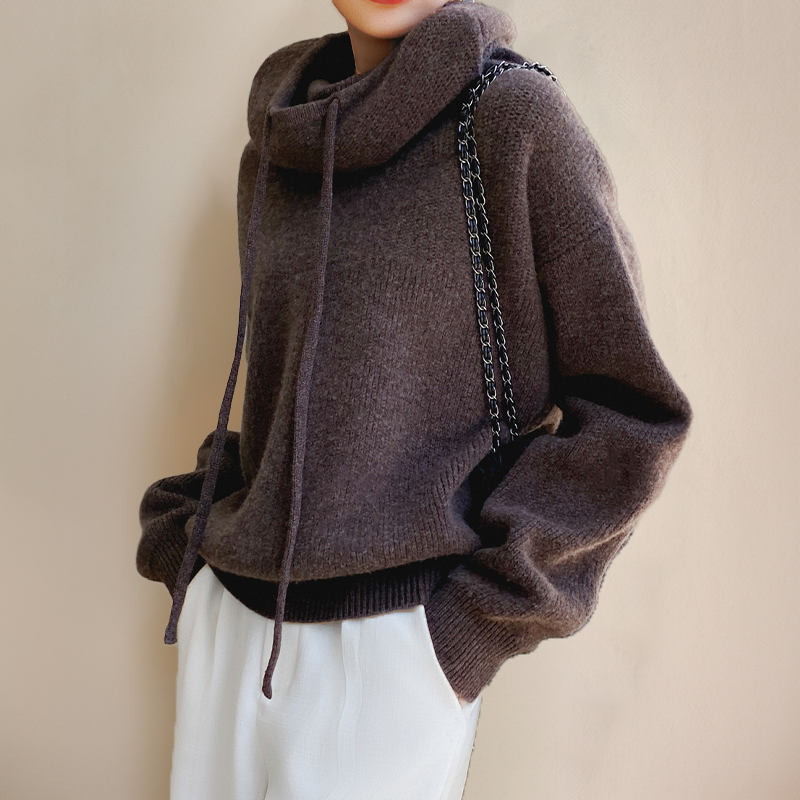 Grace Turtleneck