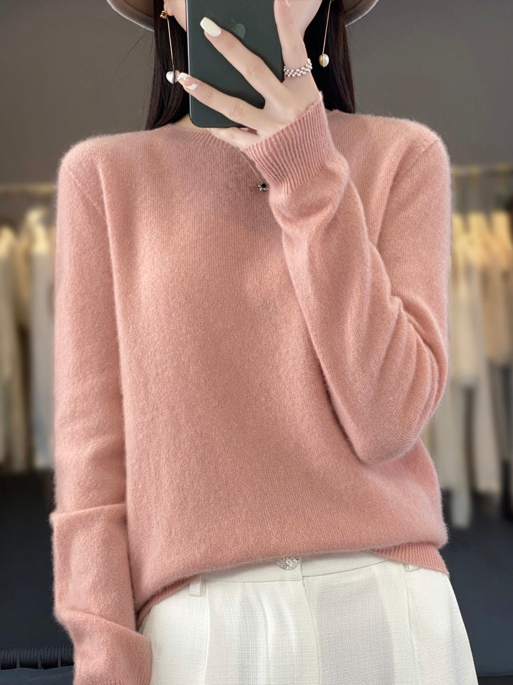 Anette – Comfortable Pullover For Cold Days