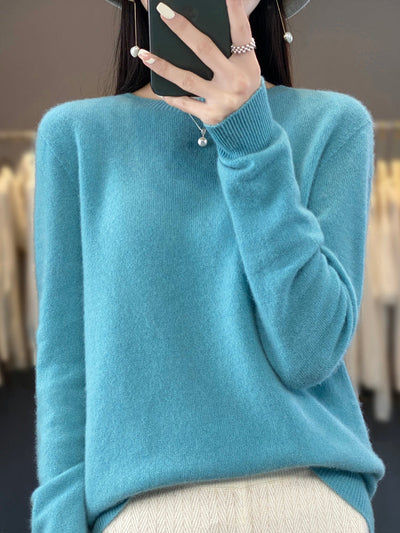 Anette – Comfortable Pullover For Cold Days