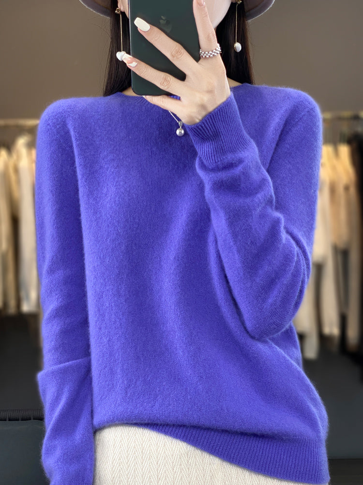 Anette – Comfortable Pullover For Cold Days