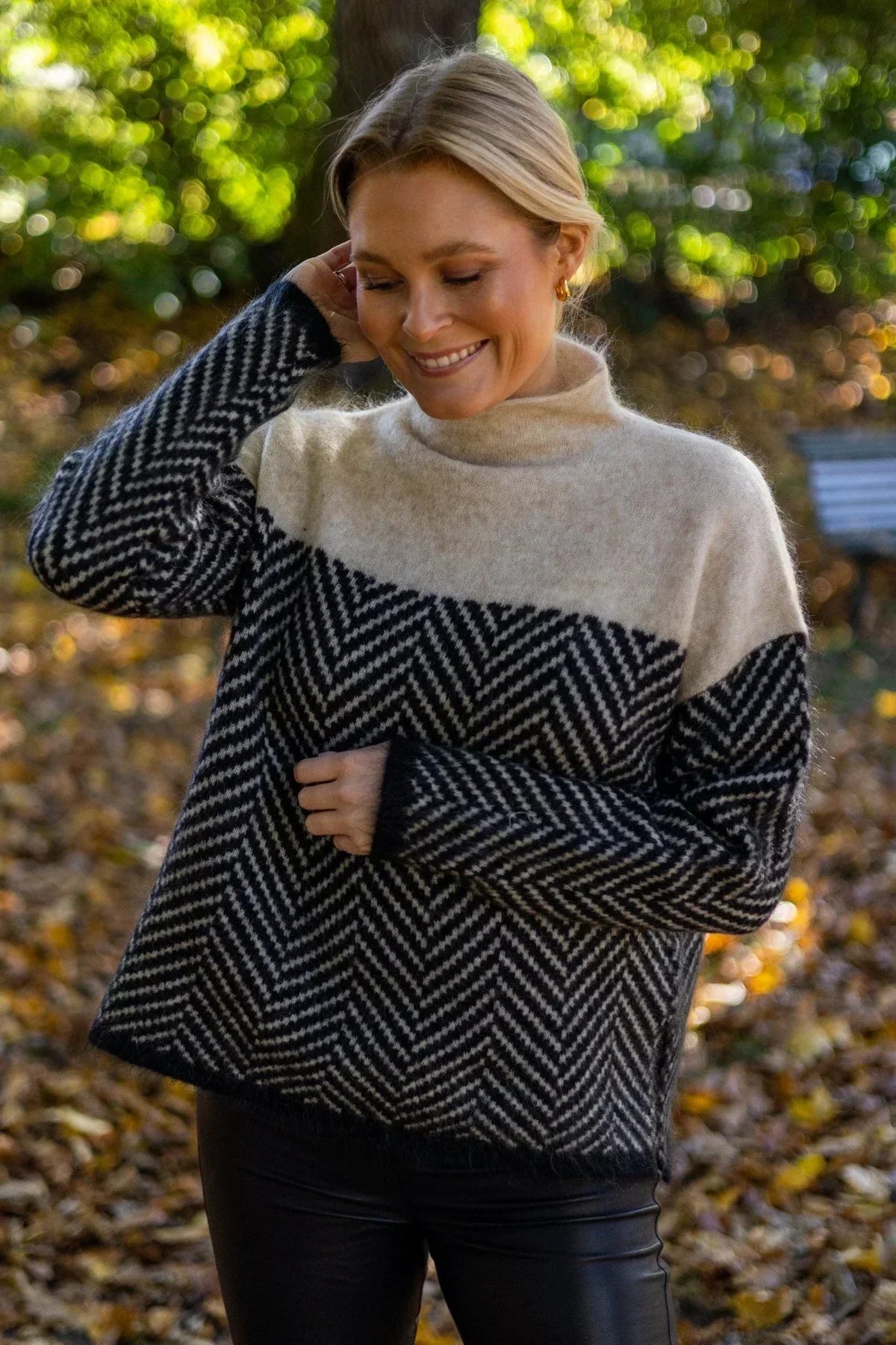 Hannah Luxury Cashmere Turtleneck Sweater